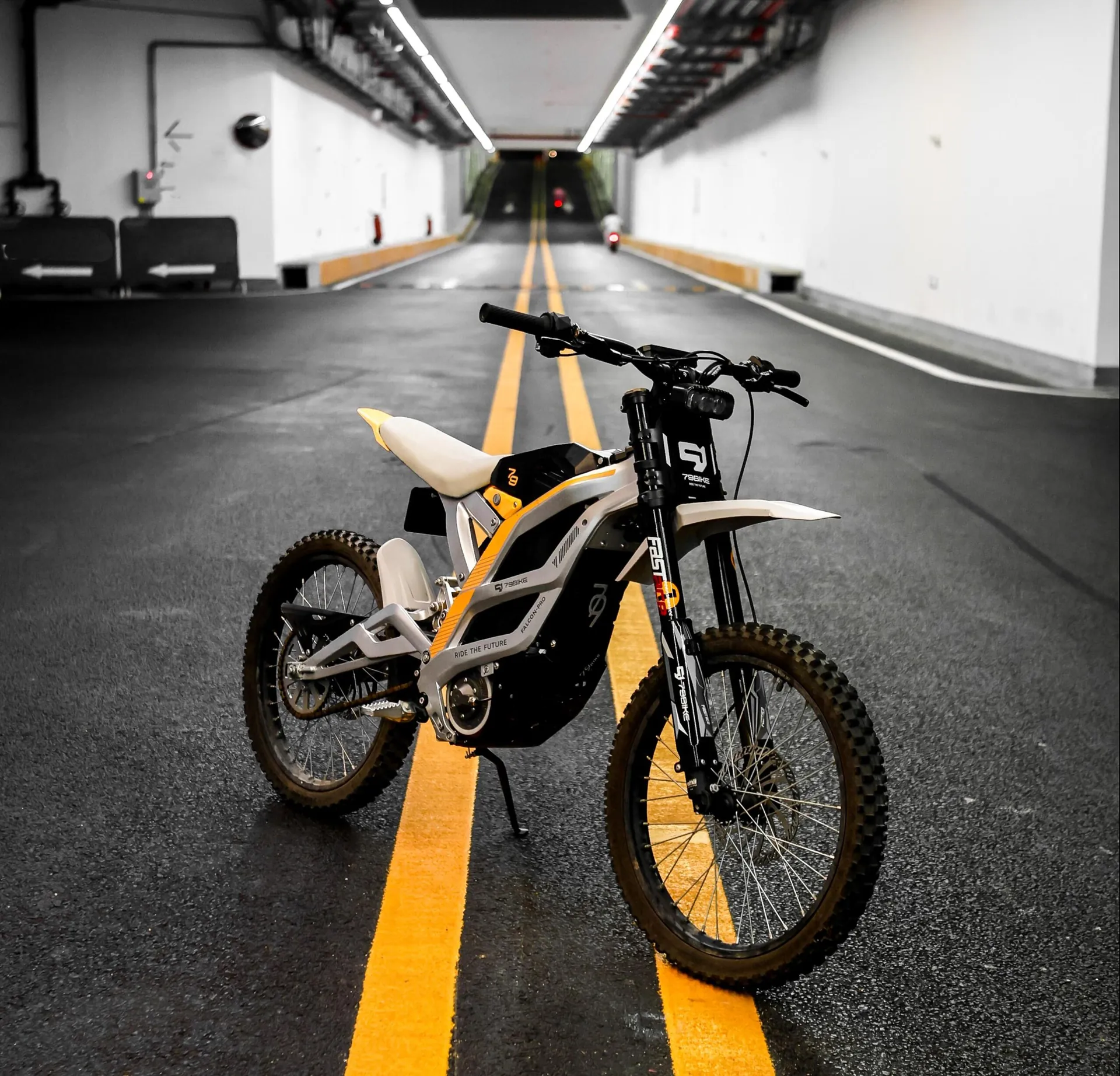 79BIKE Falcon PRO v teréne